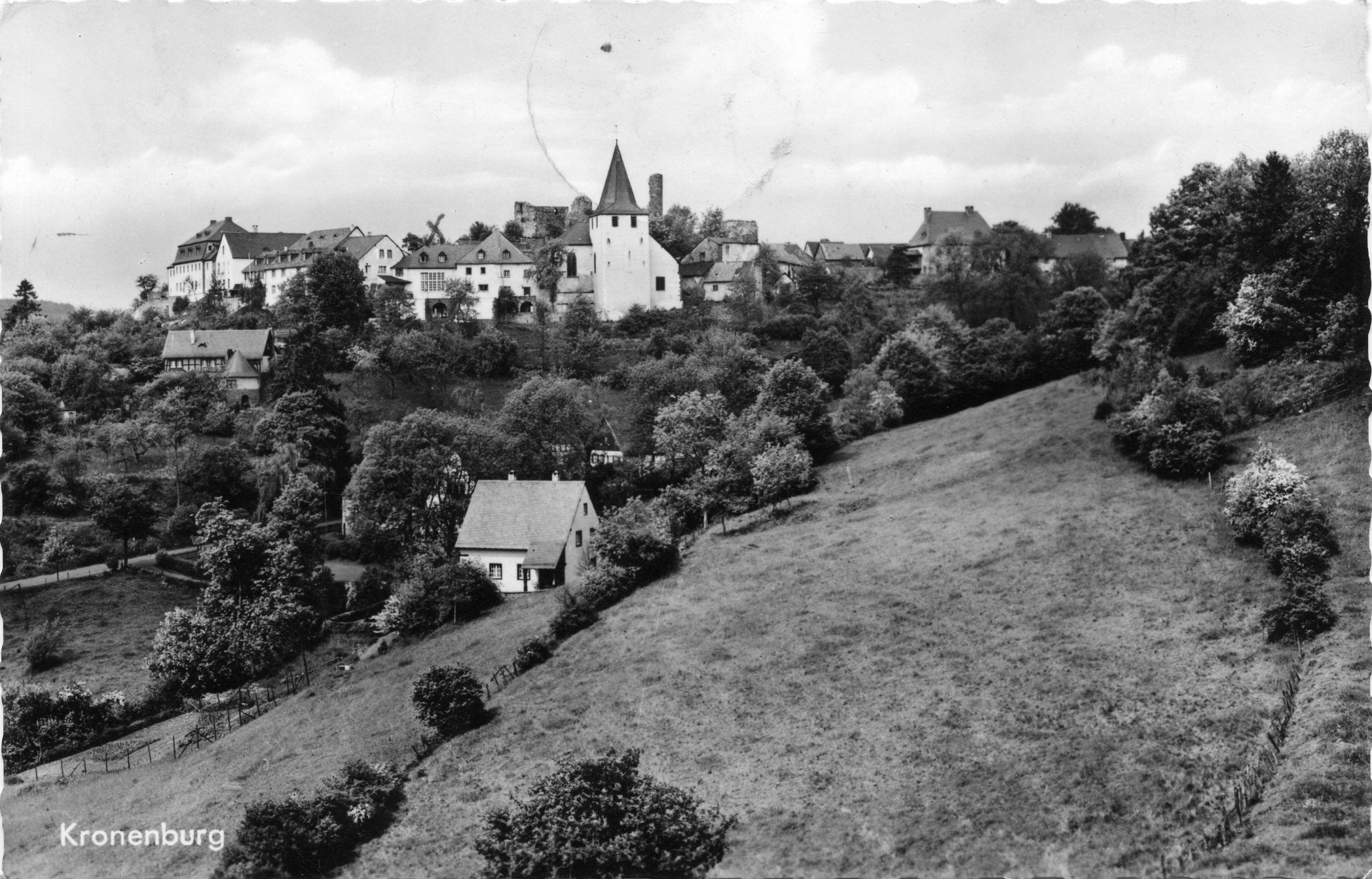 Kronenburg (Postkarte um 1914)