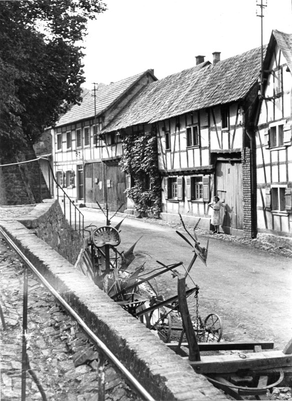 Antweiler Straße in Kreuzweingarten um 1950